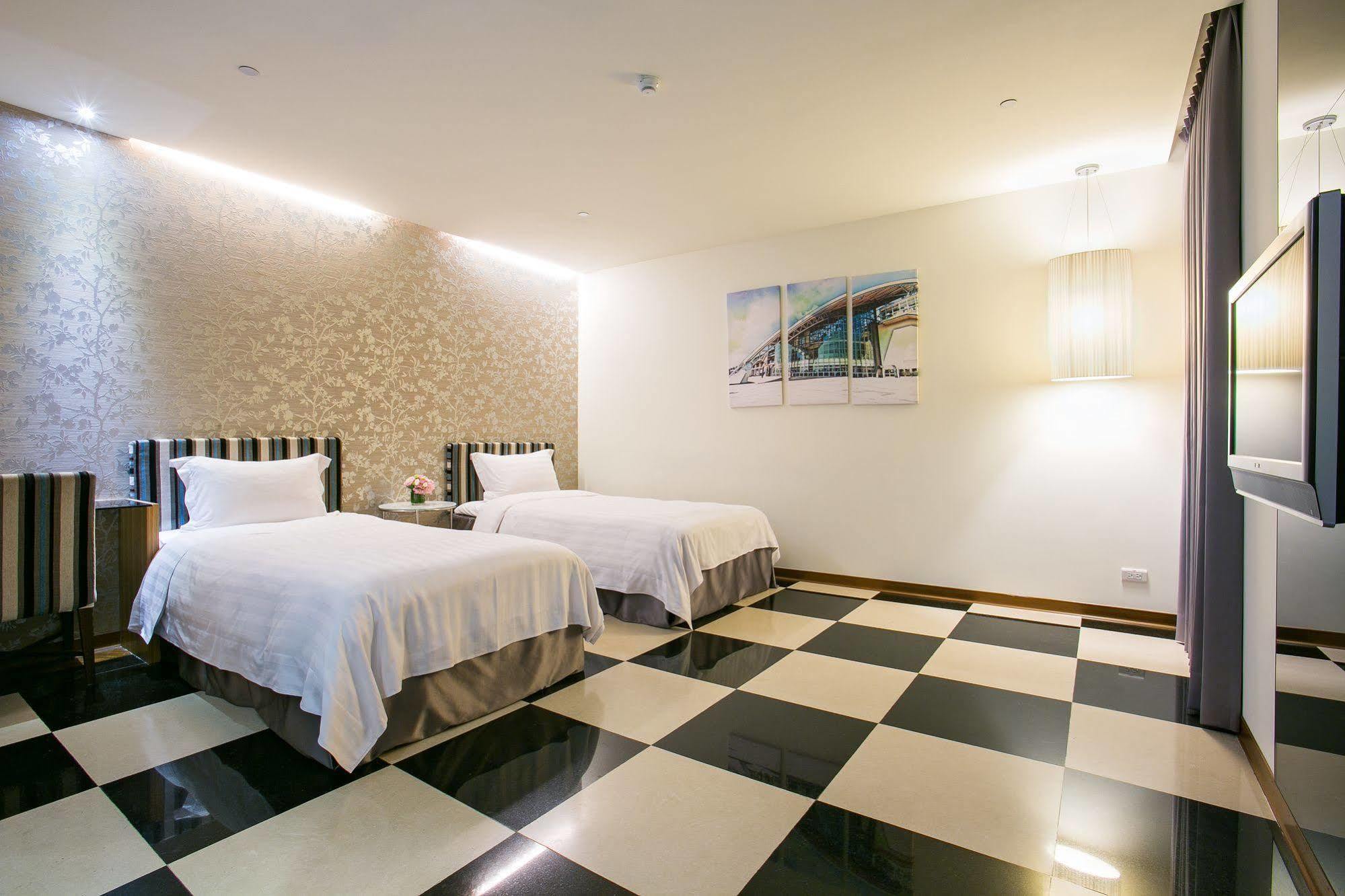 Howard Plaza Hotel Hsinchu Dış mekan fotoğraf